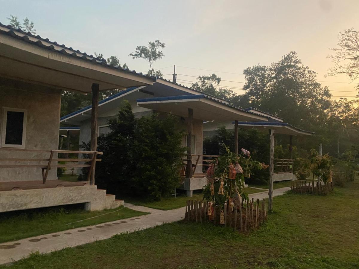 Pd Guesthouse Ko Kut Екстериор снимка