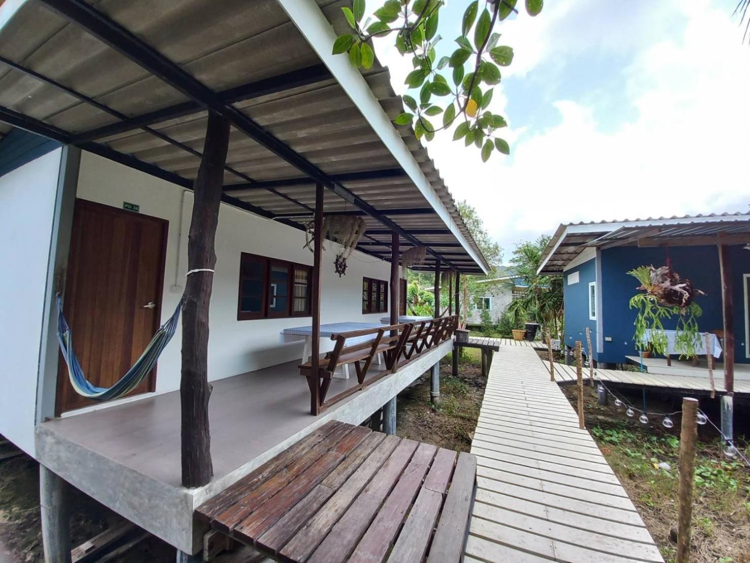 Pd Guesthouse Ko Kut Екстериор снимка